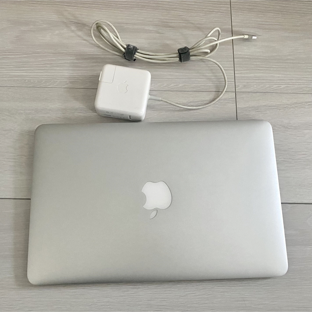 MacBook Air 11インチ Early 2014