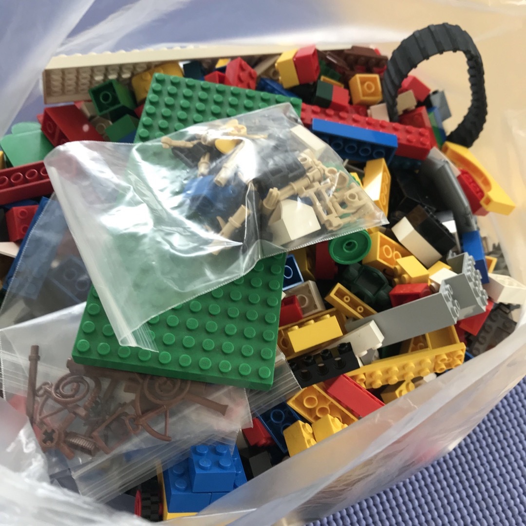 Lego(レゴ)のLEGO パーツ様々何千、スプーン各種 エンタメ/ホビーのエンタメ その他(その他)の商品写真