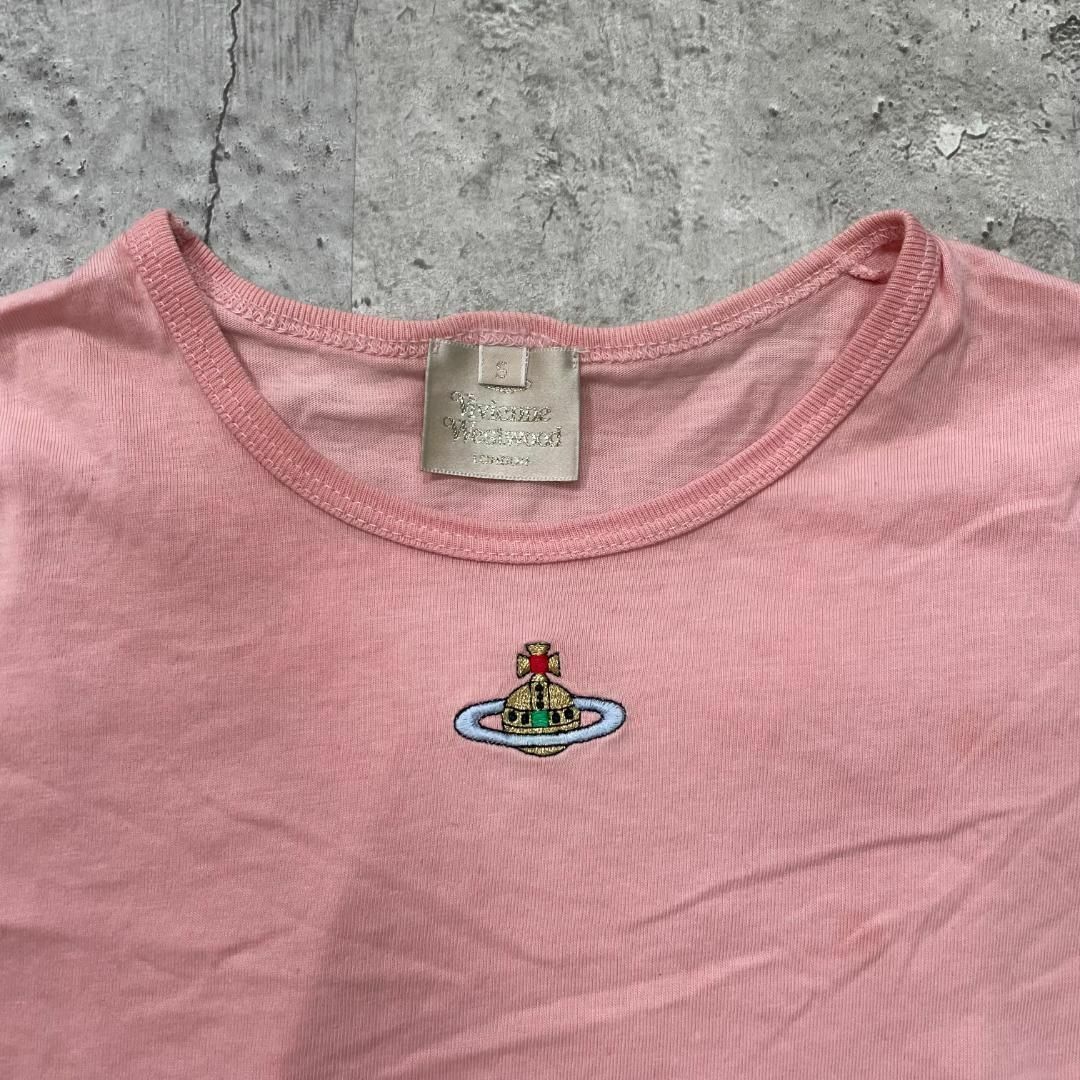 Vivienne Westwood(ヴィヴィアンウエストウッド)のヴィヴィアンウエストウッド【S】Tシャツ ラウンドネック ワンポイント 刺繍 レディースのトップス(Tシャツ(半袖/袖なし))の商品写真