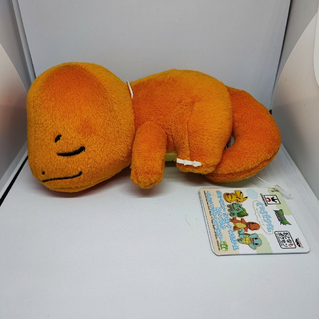 ポケモンぬいぐるみヒトカゲ エンタメ/ホビーのおもちゃ/ぬいぐるみ(ぬいぐるみ)の商品写真