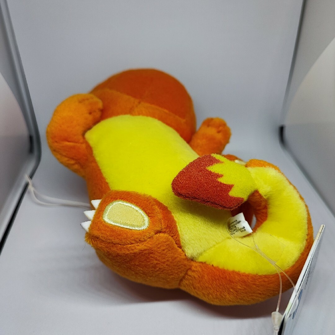 ポケモンぬいぐるみヒトカゲ エンタメ/ホビーのおもちゃ/ぬいぐるみ(ぬいぐるみ)の商品写真