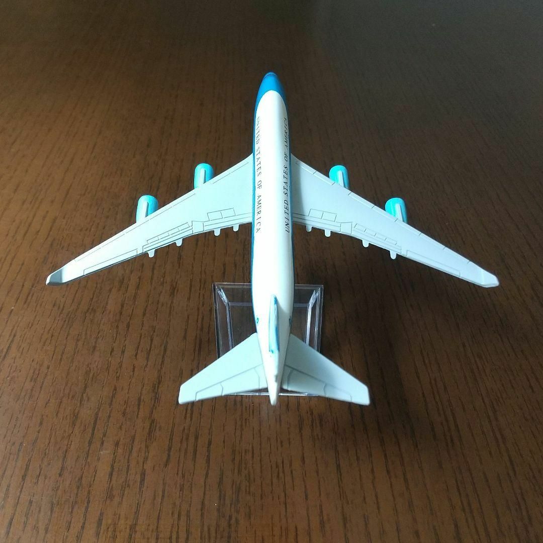 【エアフォースワン】B747 飛行機模型 16cm アメリカ エンタメ/ホビーのおもちゃ/ぬいぐるみ(模型/プラモデル)の商品写真