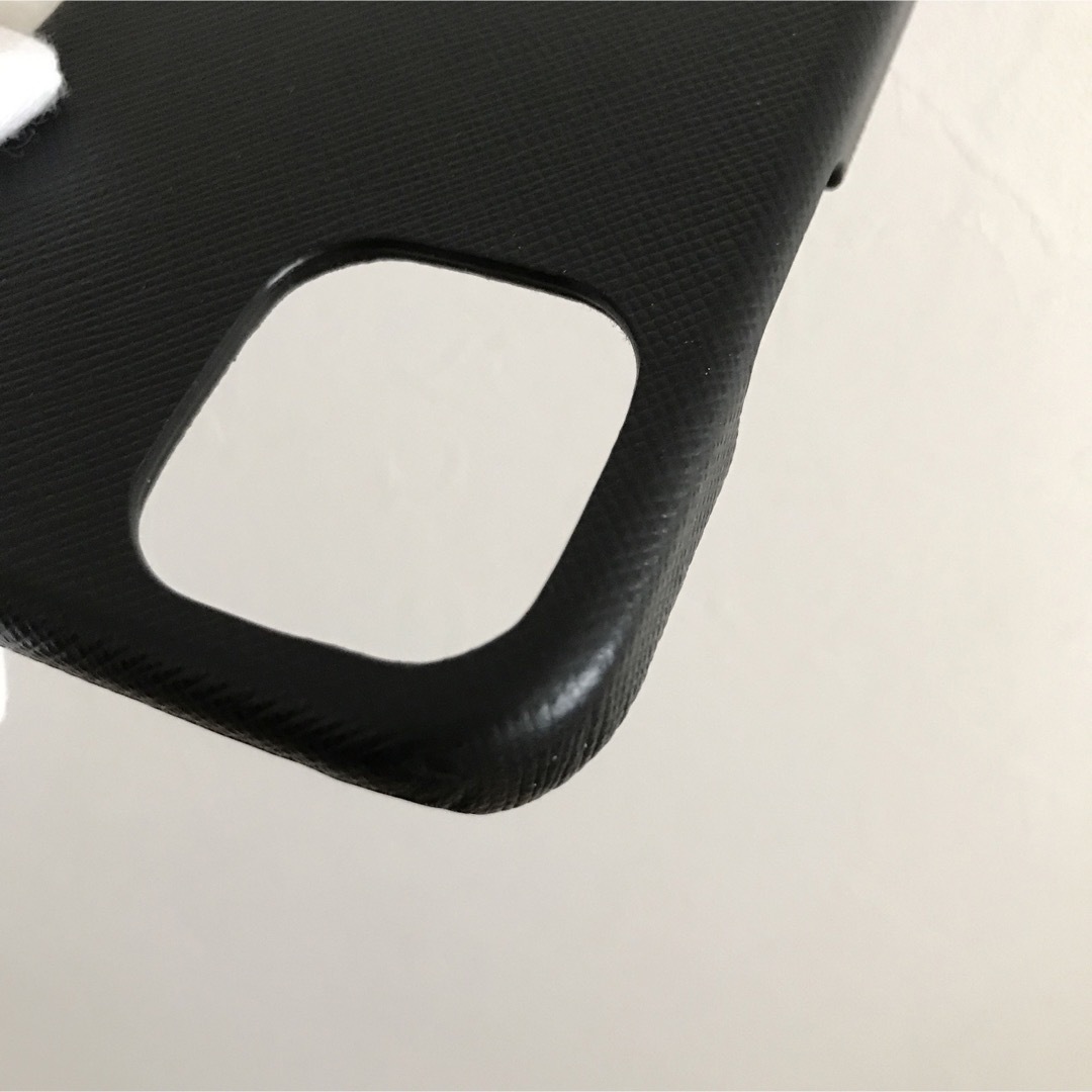 美品 PRADA プラダ iPhone12 12PROケース 黒 サフィアーノ 美品 PRADA プラダ iPhone12 12PROケース 黒 サフィアーノ
