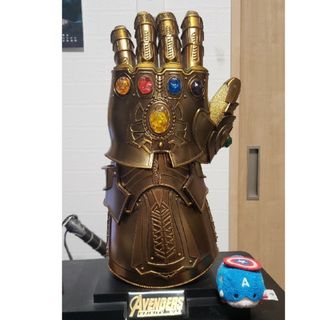 MARVEL アベンジャーズ サノス インフィニティガントレットの通販 by