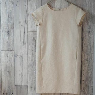 ナチュラルビューティーベーシック(NATURAL BEAUTY BASIC)のNATURAL BEAUTY BASIC ジャガード織花柄刺繍ワンピース オフ白(ひざ丈ワンピース)