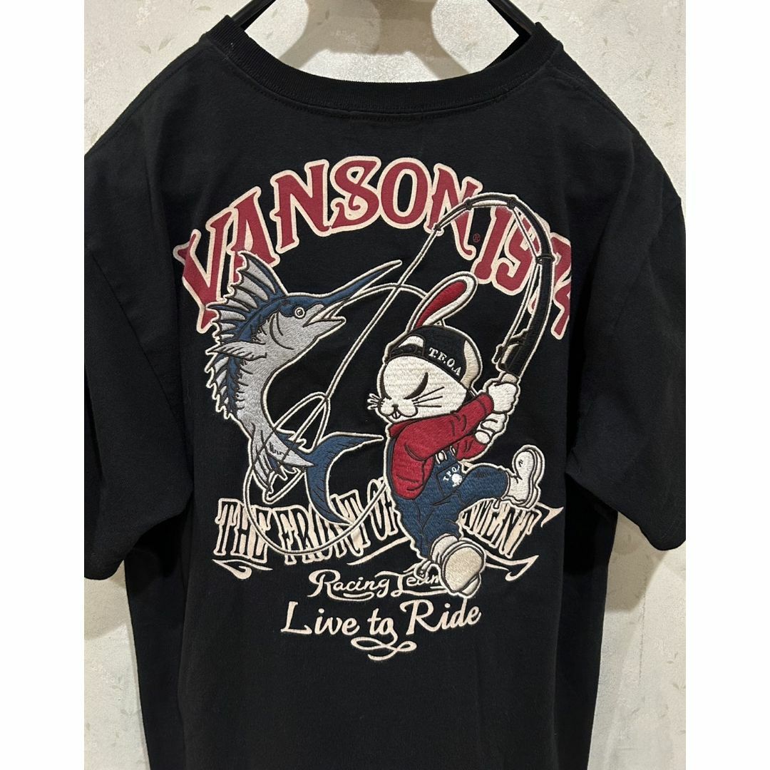 VANSON(バンソン)の＊vanson×デスラビット カジキ 釣り 刺繍 半袖 Tシャツ カットソー L メンズのトップス(Tシャツ/カットソー(半袖/袖なし))の商品写真