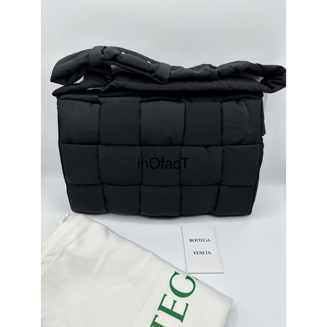 BOTTEGA VENETA - BOTTEGA VENETA マキシ パデッド テック BOTTEGA VENETA - BOTTEGA VENETA マキシ パデッド テック