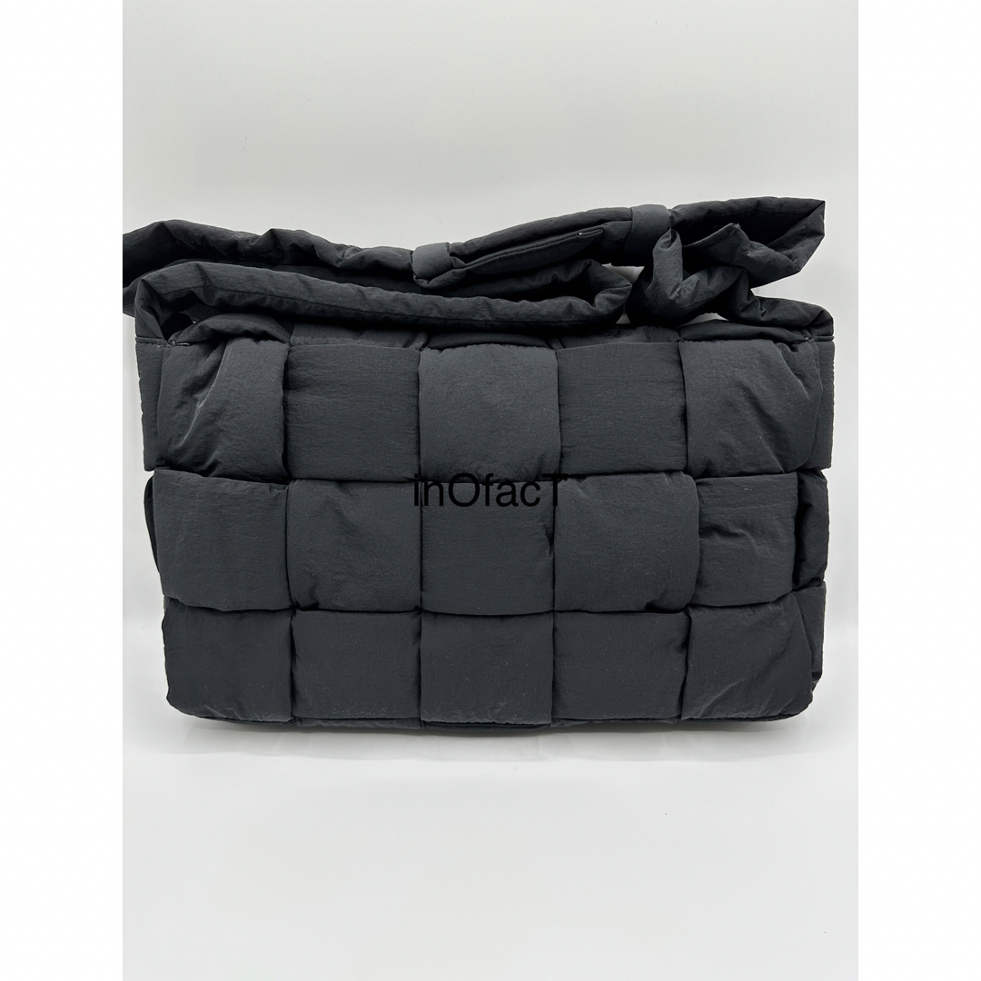 BOTTEGA VENETA - BOTTEGA VENETA マキシ パデッド テック BOTTEGA VENETA - BOTTEGA VENETA マキシ パデッド テック