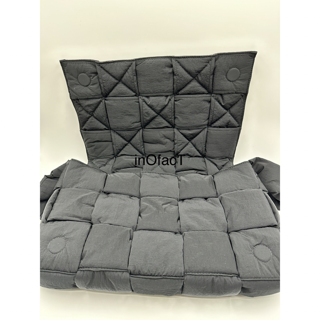 BOTTEGA VENETA - BOTTEGA VENETA マキシ パデッド テック BOTTEGA VENETA - BOTTEGA VENETA マキシ パデッド テック