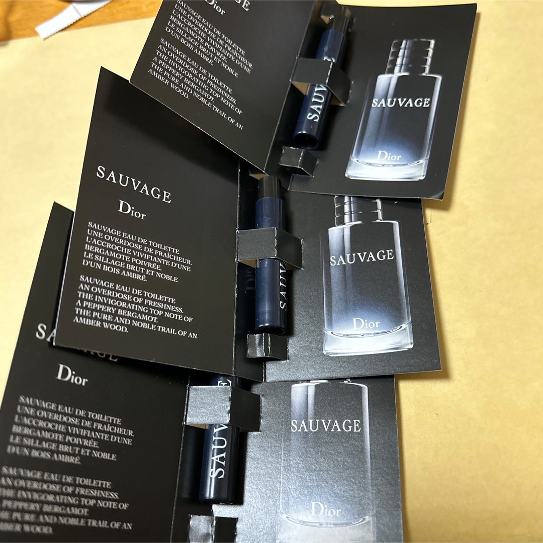 Christian Dior(クリスチャンディオール)のディオールソヴァージュオードトワレ コスメ/美容の香水(香水(男性用))の商品写真