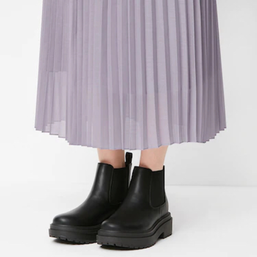 GU(ジーユー)の【もこ様専用】GU ジーユー オーガンジープリーツスカート Sサイズ レディースのスカート(ロングスカート)の商品写真