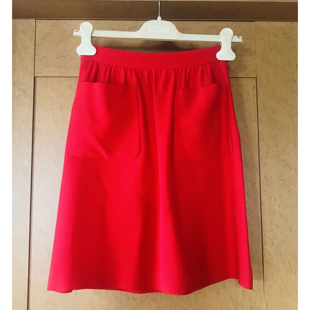 miumiu スカート 赤 - ひざ丈スカート