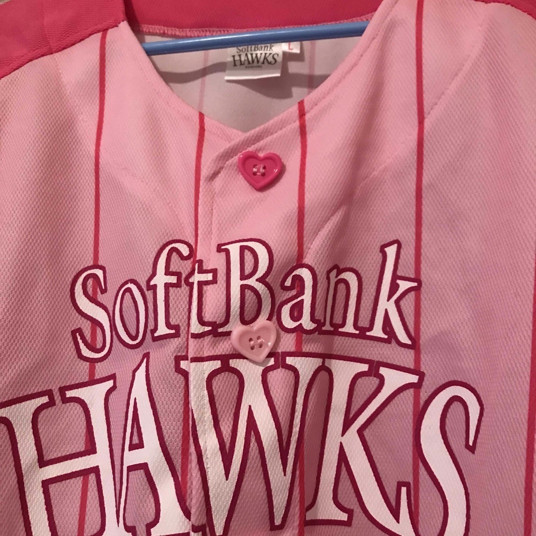 福岡ソフトバンクホークス(フクオカソフトバンクホークス)のSoftBankHAWKS  ピンクユニフォーム スポーツ/アウトドアの野球(応援グッズ)の商品写真