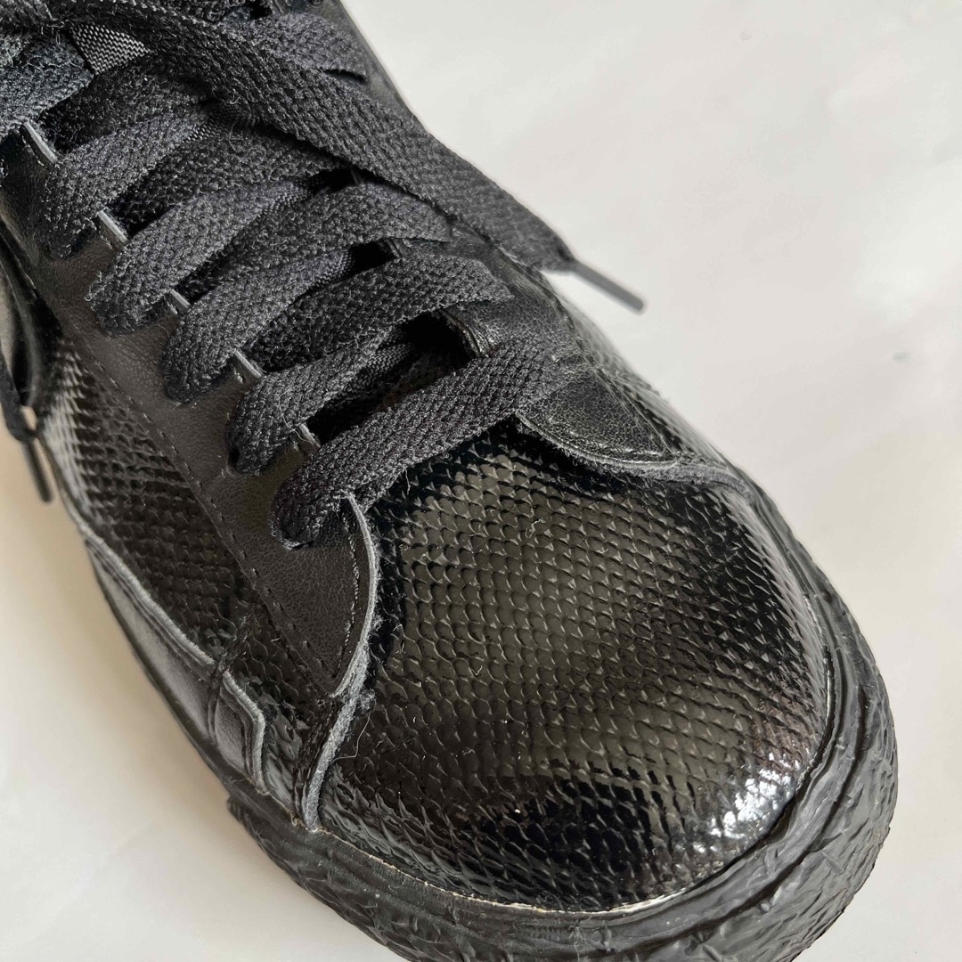 NIKE(ナイキ)の#値下げ#NIKE#スニーカー#黒エナメル#23cm#女性用#美品 レディースの靴/シューズ(スニーカー)の商品写真