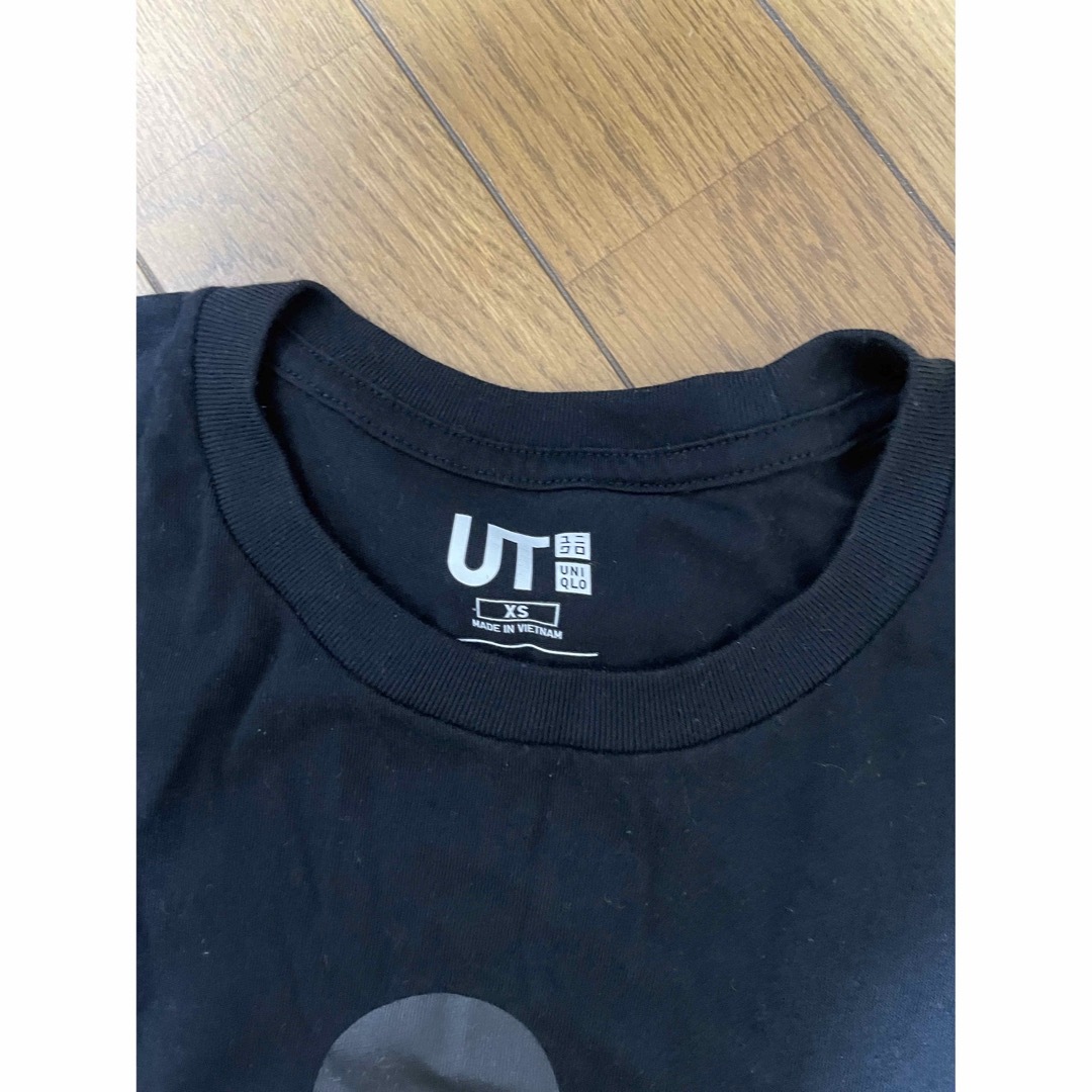 UNIQLO(ユニクロ)のUTユニクロUNIQLOミッキー黒半袖Tシャツ（XS・150・160センチ） メンズのトップス(Tシャツ/カットソー(半袖/袖なし))の商品写真