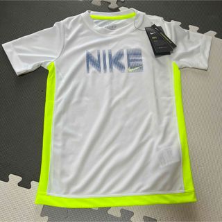 ナイキ(NIKE)のNIKE Tシャツ/サイズ140/新品未使用(Tシャツ/カットソー)