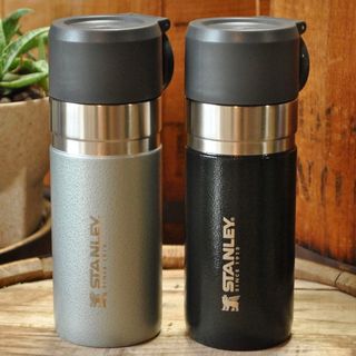 スタンレー(Stanley)のスタンレーSTANLE【限定ジャパンコレクション】ゴー真空ボトル2色セット正規品(食器)