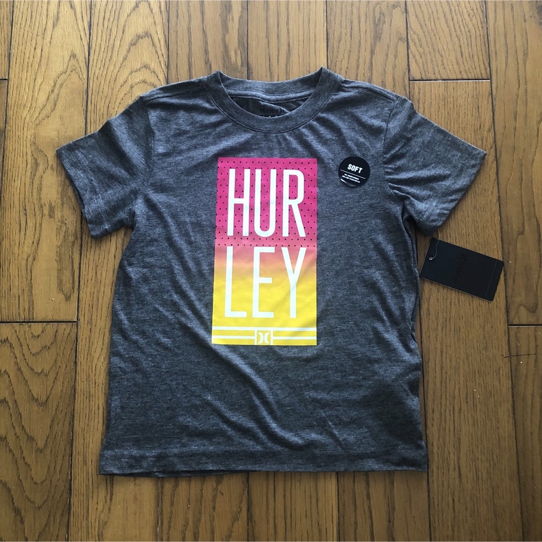 Hurley(ハーレー)のHurley新品ボーイズ用Tシャツ　グレー　110 120 兄弟コーデにも キッズ/ベビー/マタニティのキッズ服男の子用(90cm~)(Tシャツ/カットソー)の商品写真