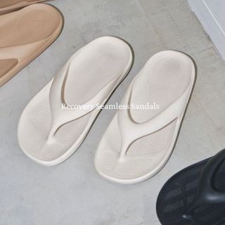 トゥデイフル(TODAYFUL)のTODAYFUL / Recovery Seamless Sandals(サンダル)