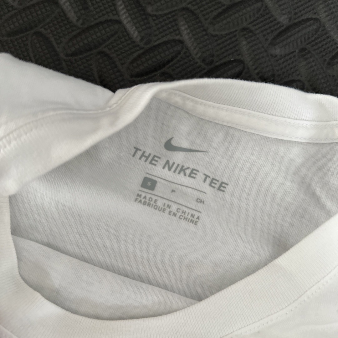 NIKE(ナイキ)のNIKE Tシャツ メンズのトップス(Tシャツ/カットソー(半袖/袖なし))の商品写真