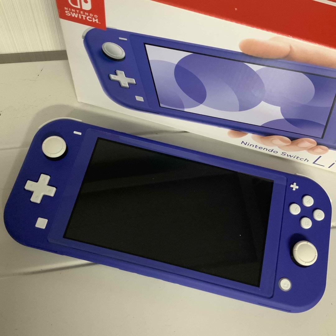 Nintendo Switch(ニンテンドースイッチ)の美品⭐︎ Nintendo  Switch Lite ブルー スイッチライト エンタメ/ホビーのゲームソフト/ゲーム機本体(携帯用ゲーム機本体)の商品写真