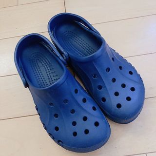 クロックス(crocs)のお値下げ。Crocs サンダル　22(サンダル)