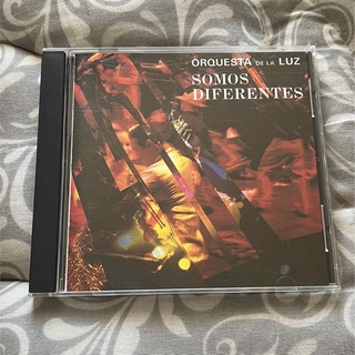 SOMOS  DIFERENTES  /  オルケスタデラルス(ワールドミュージック)