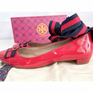 【極美品】TORYBURCH　フラットシューズ　アンクルタイ付　赤　25cm