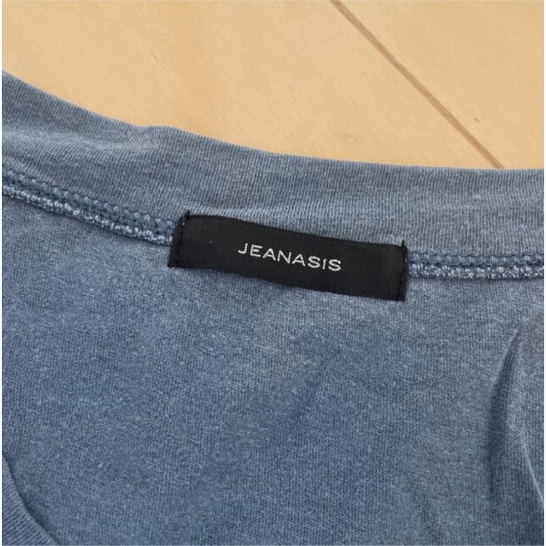 JEANASIS(ジーナシス)のVネックTシャツ レディースのトップス(Tシャツ(半袖/袖なし))の商品写真