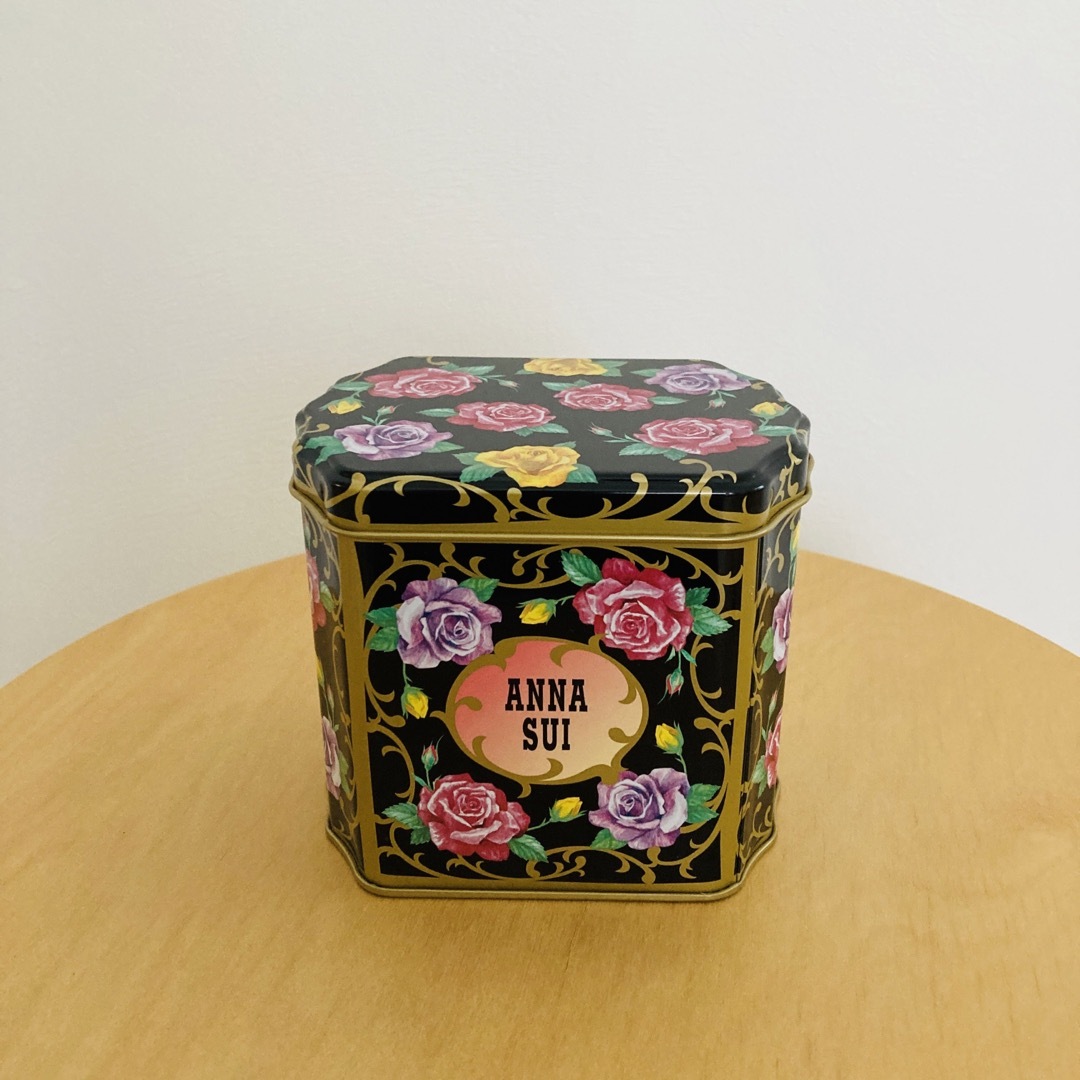 ANNA SUI(アナスイ)の【美品】ANNA SUI アナスイ　小物入れ＆ブラシ＆ミラー他　6点セット インテリア/住まい/日用品のインテリア小物(小物入れ)の商品写真