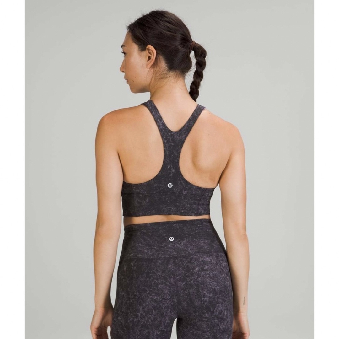 lululemon(ルルレモン)の新品 ルルレモン Wunder Train LL Bra（黒グレー） スポーツ/アウトドアのトレーニング/エクササイズ(ヨガ)の商品写真