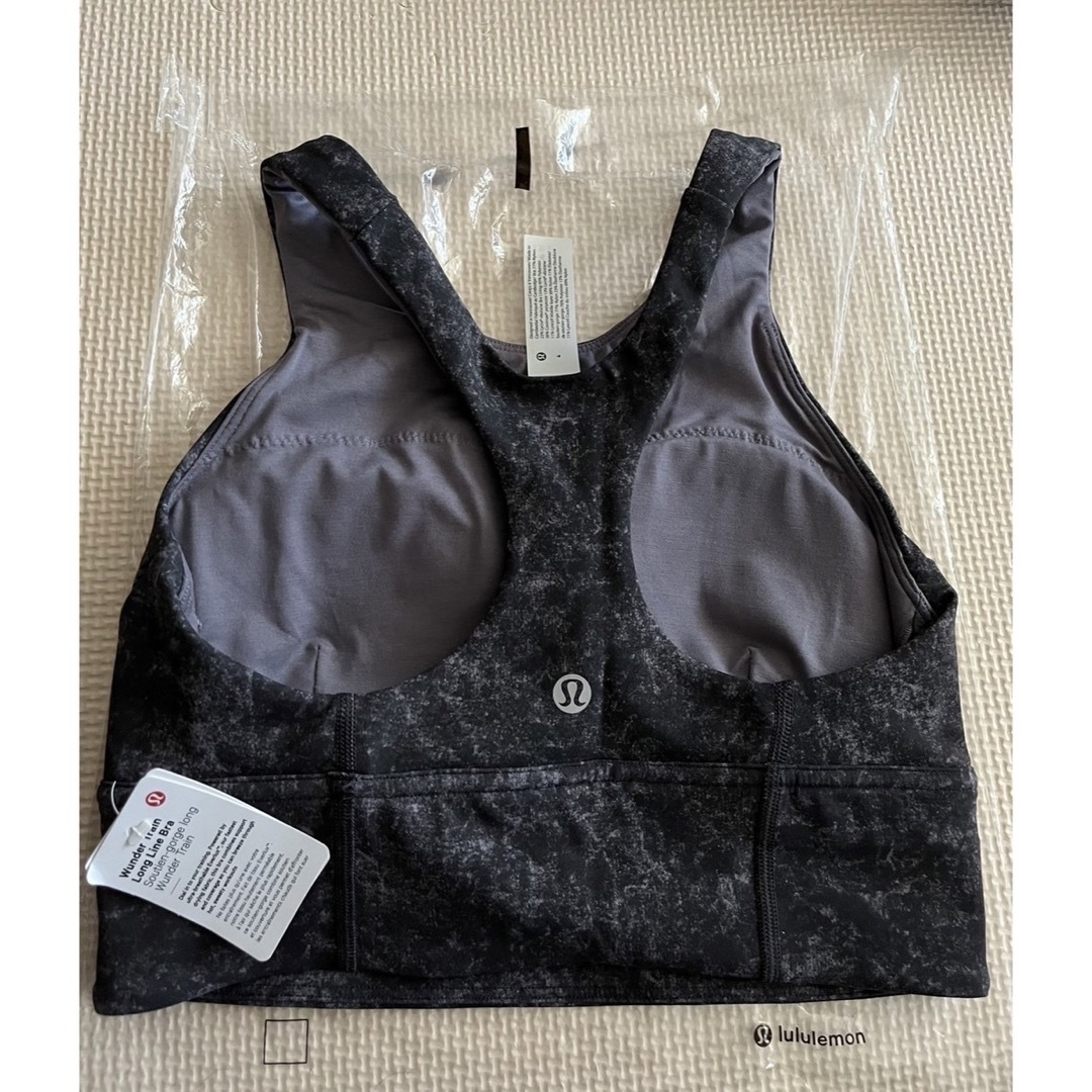 lululemon(ルルレモン)の新品 ルルレモン Wunder Train LL Bra（黒グレー） スポーツ/アウトドアのトレーニング/エクササイズ(ヨガ)の商品写真