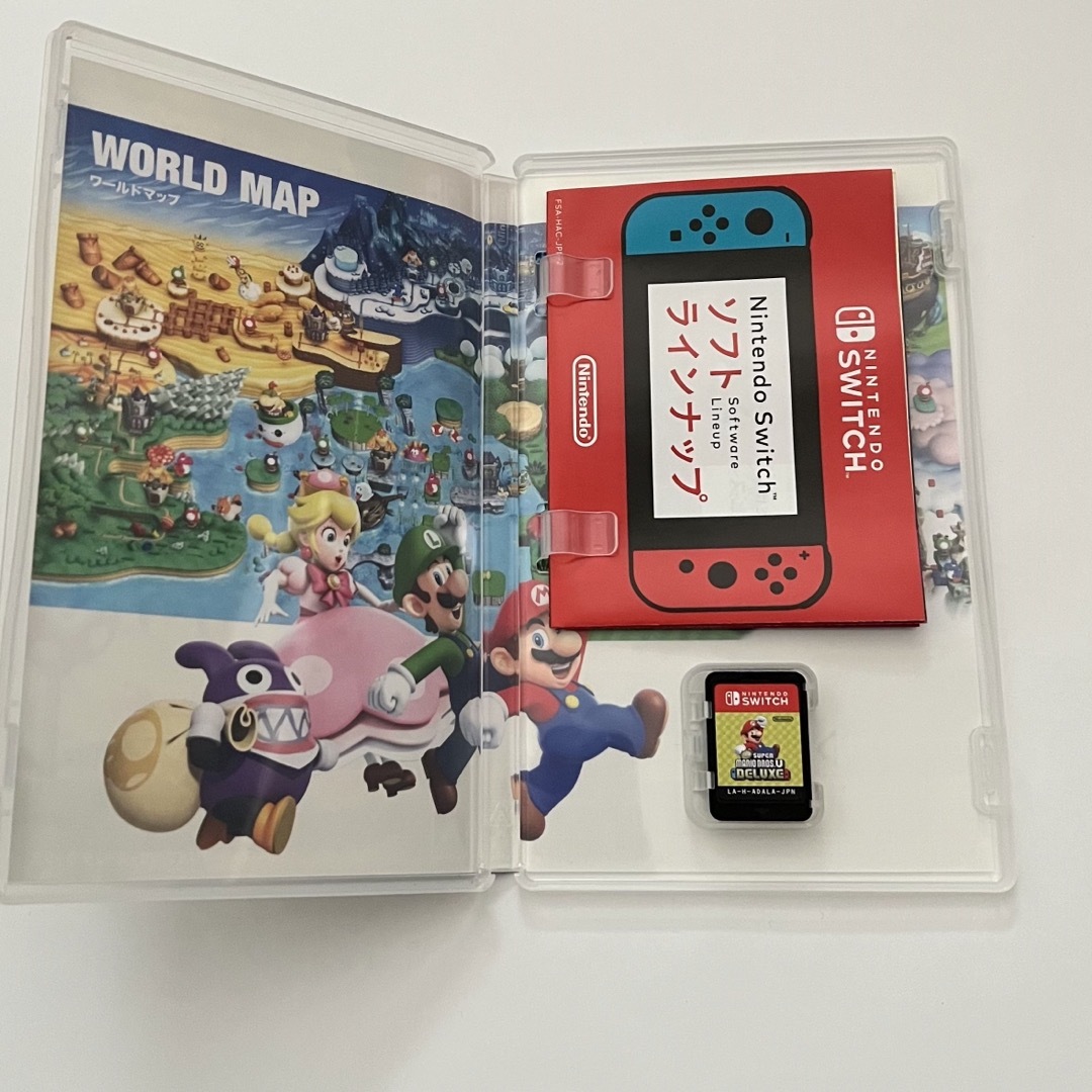 Nintendo Switch(ニンテンドースイッチ)のNewスーパーマリオブラザーズUデラックス エンタメ/ホビーのゲームソフト/ゲーム機本体(携帯用ゲームソフト)の商品写真