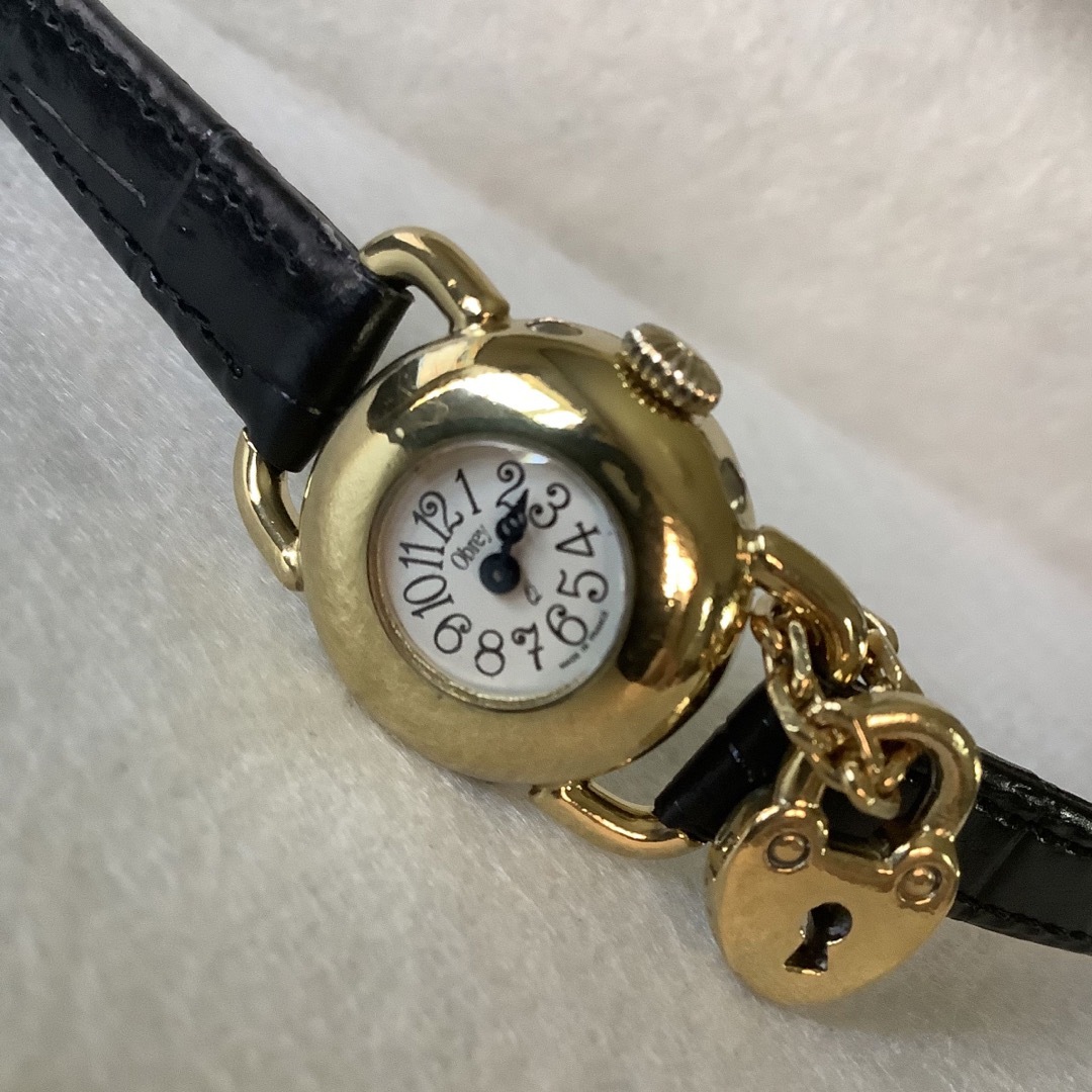良品‼️オブレイ 銀無垢(ヴェルメイユ) チャーム付きレディース腕時計