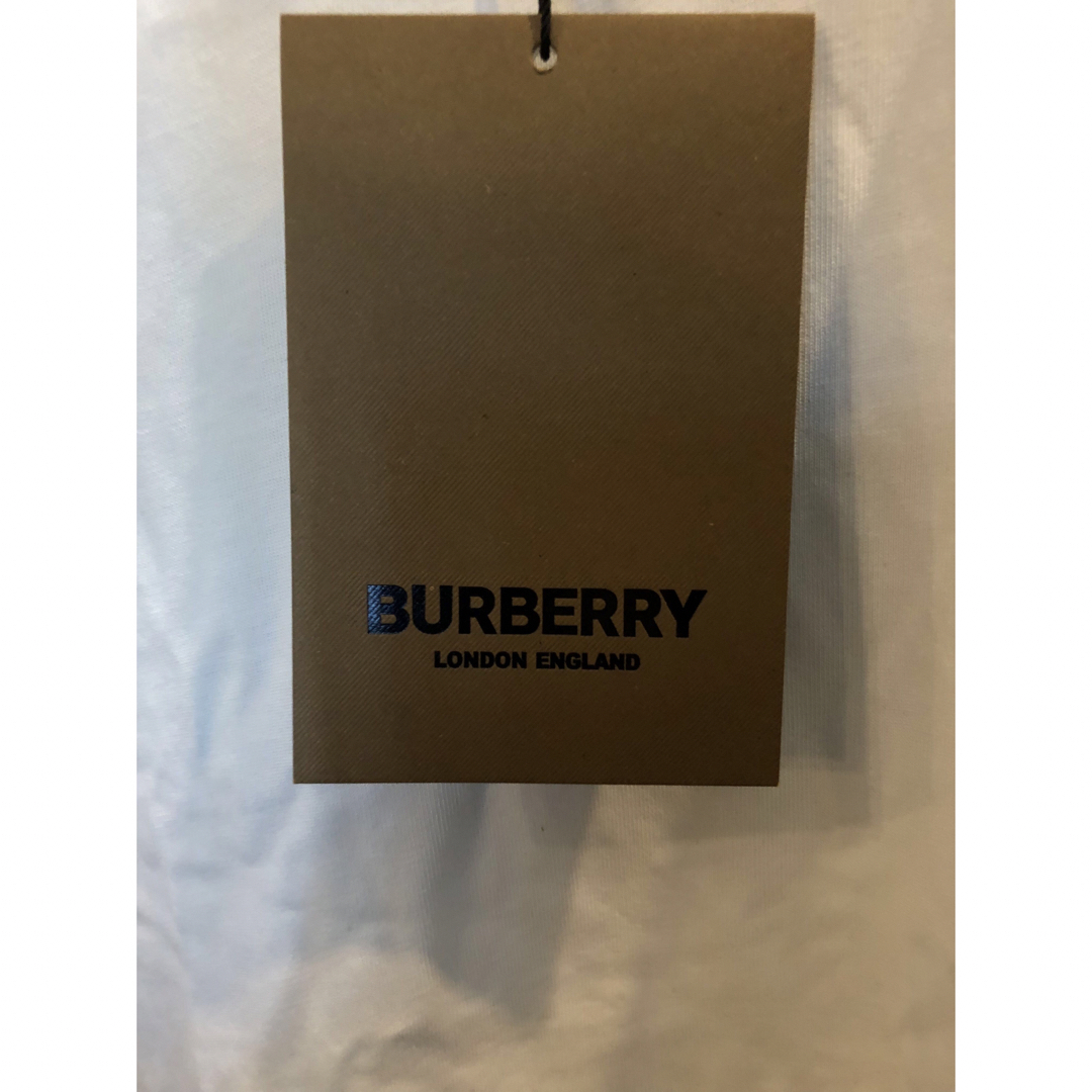 BURBERRY(バーバリー)のバーバリー BURBERRY ロンドン ワンポイント Tシャツ ホワイト tee レディースのトップス(Tシャツ(半袖/袖なし))の商品写真