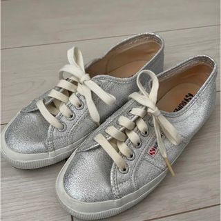 スペルガ(SUPERGA)の【期間限定】お値下げ！SUPERGA 23cm シルバースニーカー(スニーカー)