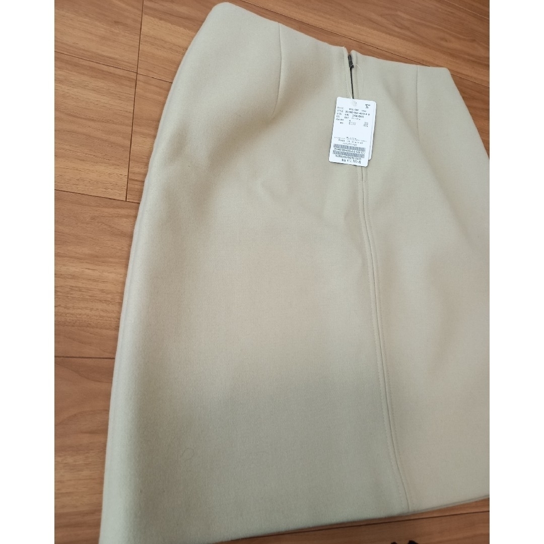 IENA(イエナ)のIENA メルトン台形スカート ベージュ　サイズ40 レディースのスカート(ひざ丈スカート)の商品写真