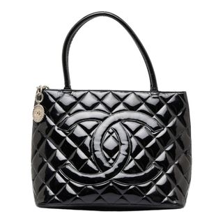 シャネル トートバッグの通販 9,000点以上 | CHANELを買うならラクマ