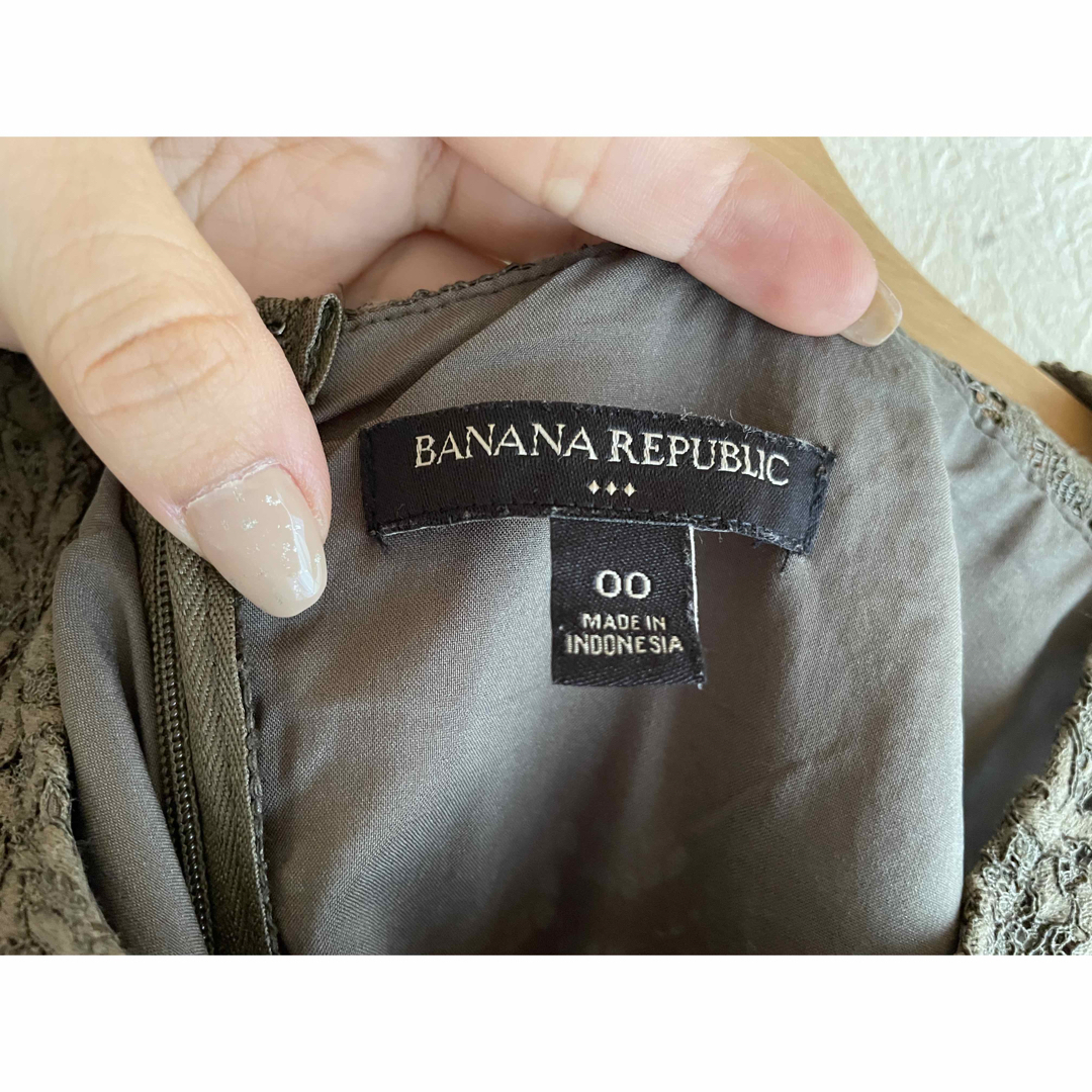 Banana Republic(バナナリパブリック)の総レースワンピ　カーキ　タイトワンピース レディースのワンピース(ひざ丈ワンピース)の商品写真