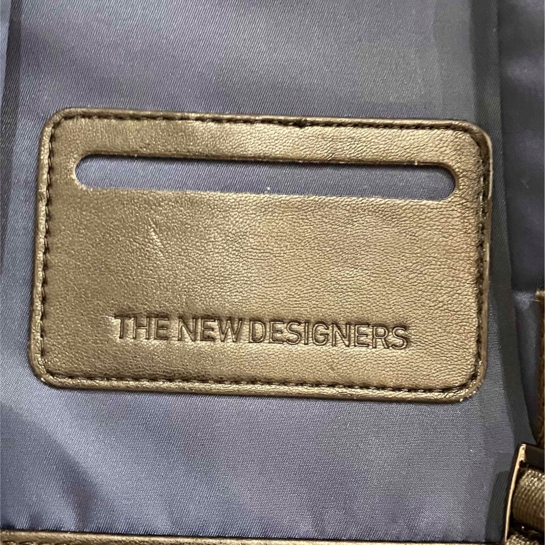 【美品】THE NEW DESIGNERS ニューデザイナーズ リュック 刺繍