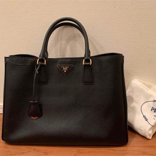 プラダ(PRADA)のPRADA プラダ ガレリア サフィアーノ レザー 本革 黒　A4トートバッグ(ハンドバッグ)