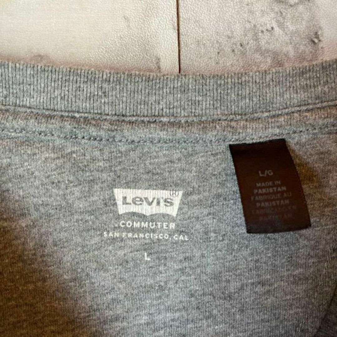 Levi's(リーバイス)の【人気定番】リーバイス⭐︎熊プリントTシャツ　ややロング丈　薄手　グレー　M26 メンズのトップス(Tシャツ/カットソー(半袖/袖なし))の商品写真