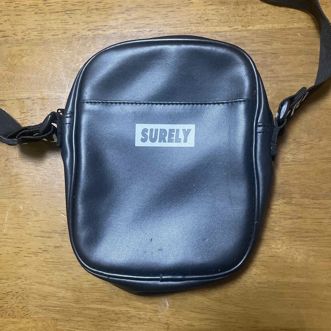 SURELYショルダーバック