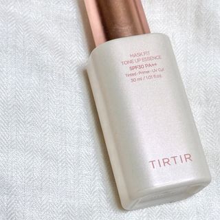 クリオ(CLIO)のTIRTIR マスクフィットトーンアップエッセンス　30ml(化粧下地)