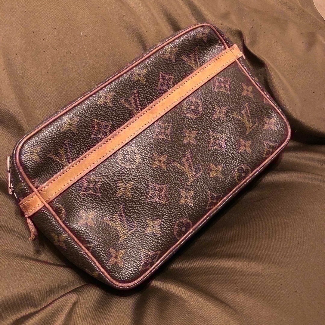 LOUIS VUITTON(ルイヴィトン)のルイ・ヴィトン セカンドバッグ 確実正規品 シリアルナンバーあり レディースのバッグ(ハンドバッグ)の商品写真