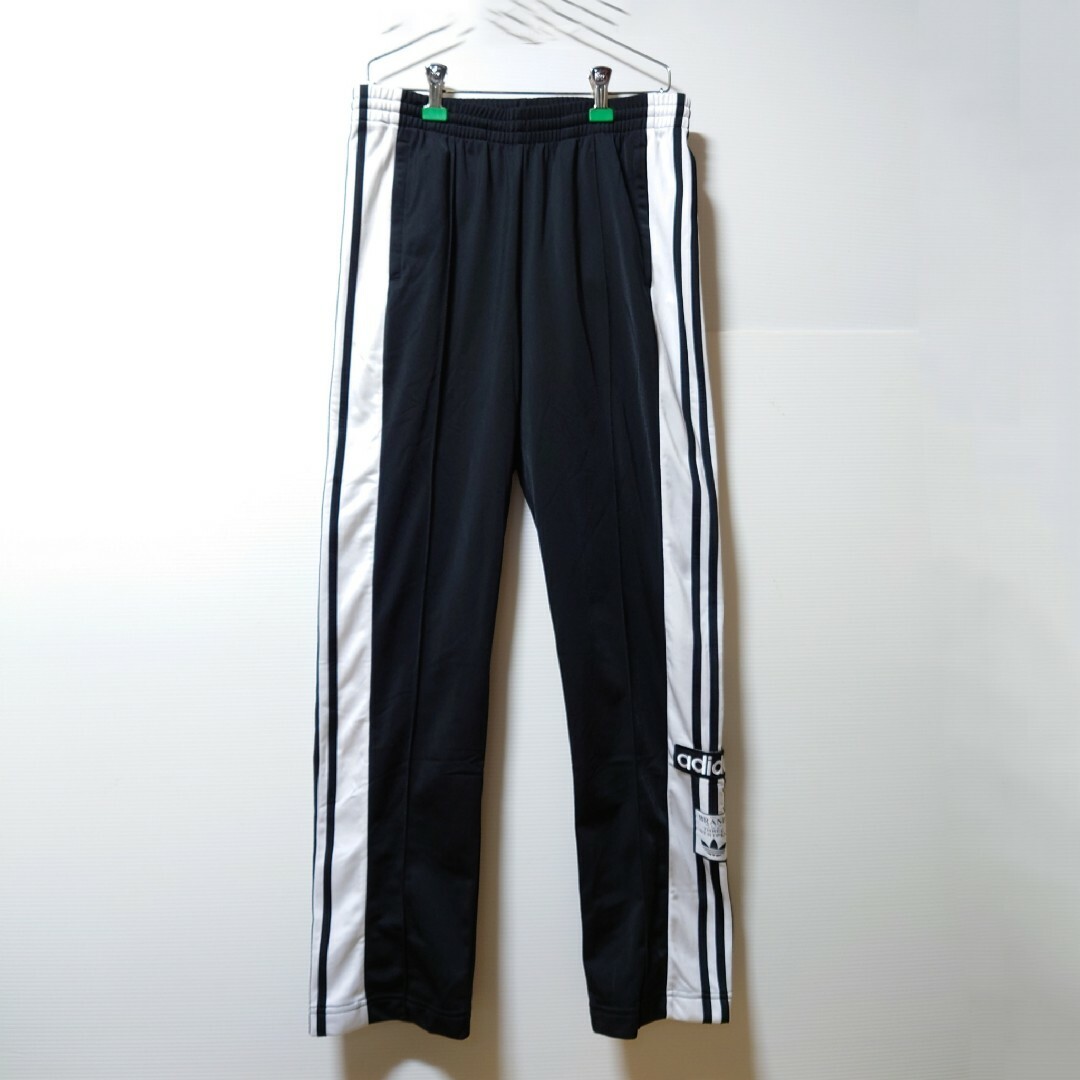 adidas(アディダス)の【大きいサイズ】adidas★トラックパンツ★ジャージパンツ★黒★XL レディースのパンツ(カジュアルパンツ)の商品写真