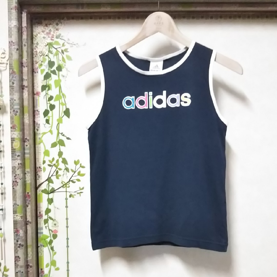 adidas(アディダス)のadidas  タンクトップ 150 ネイビー キッズ/ベビー/マタニティのキッズ服女の子用(90cm~)(Tシャツ/カットソー)の商品写真