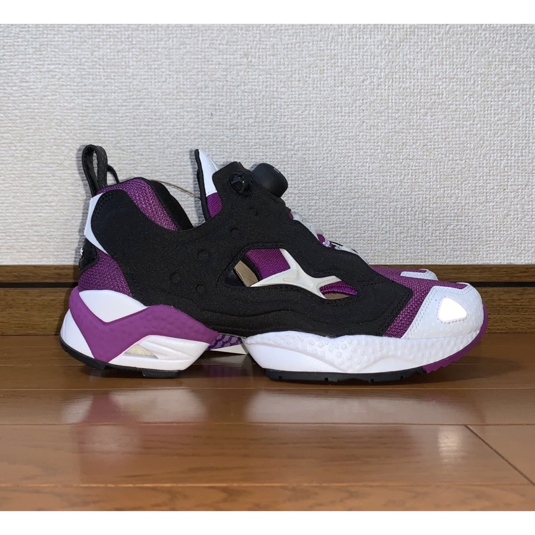 Reebok(リーボック)の24.5cm 新品 REEBOK INSTA PUMP FURY 95 紫 og レディースの靴/シューズ(スニーカー)の商品写真