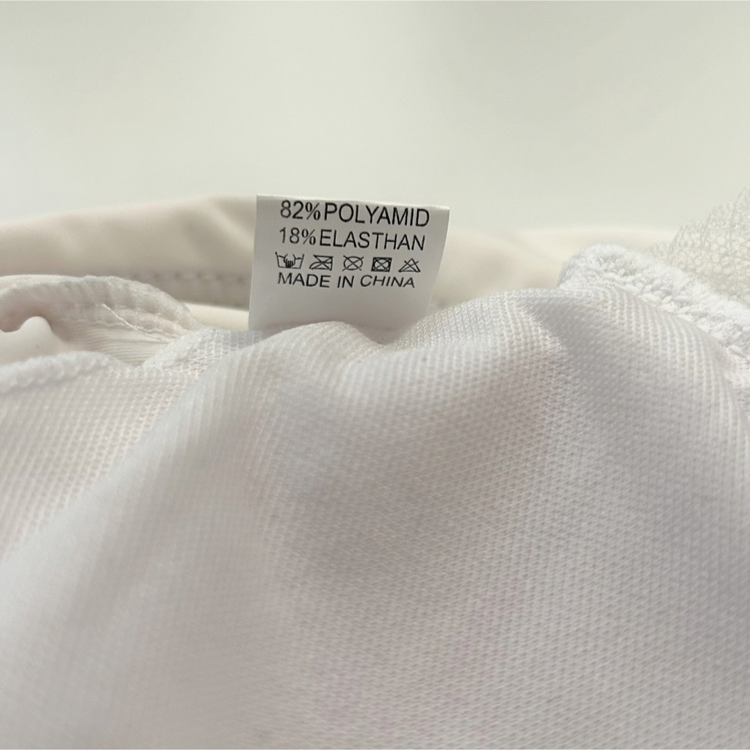 《新品》 水着 フリル レース 白 ホワイト 韓国水着 韓国コーデ レディースの水着/浴衣(水着)の商品写真