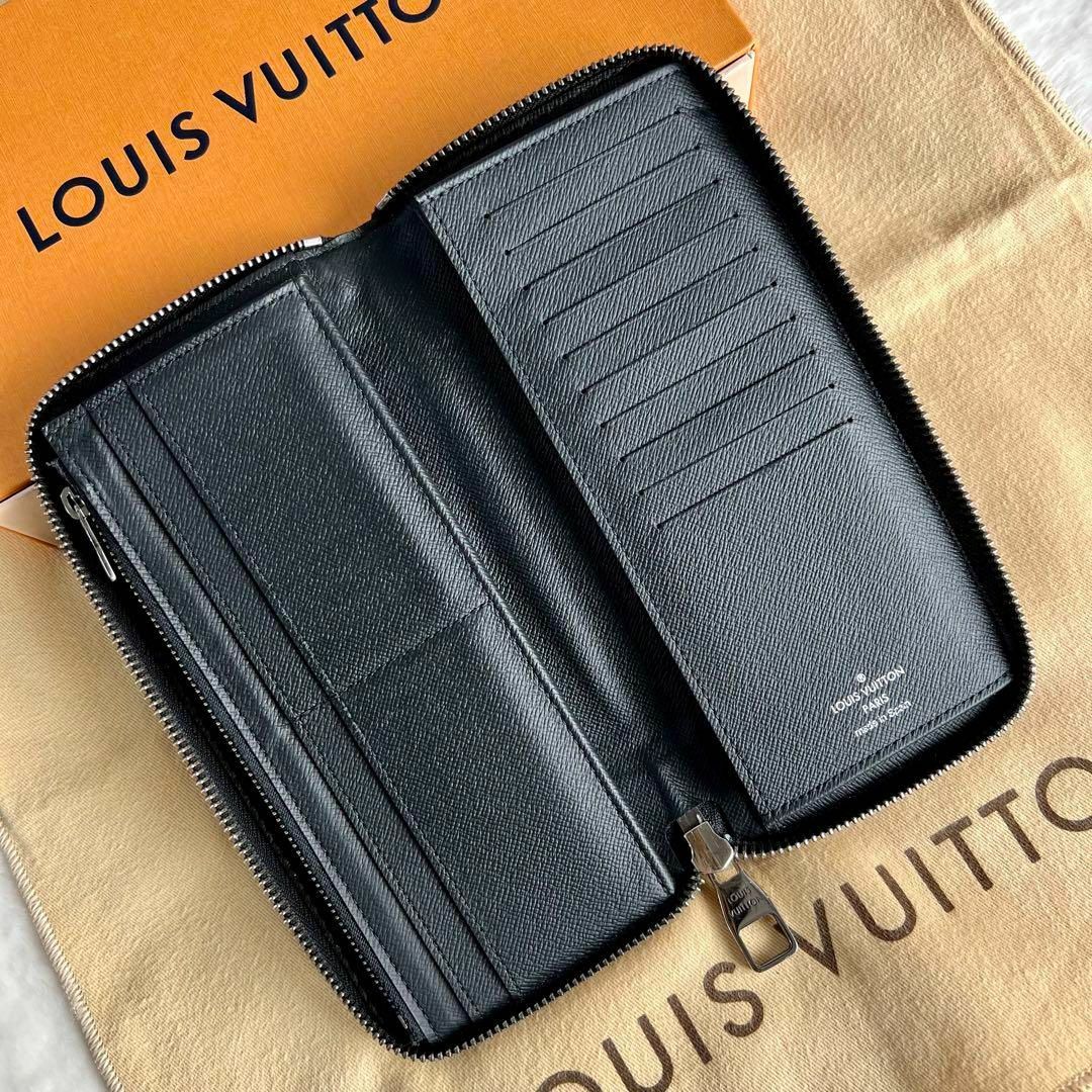 LOUIS VUITTON(ルイヴィトン)の超美品　ジッピーウォレット　ヴェルティカル　モノグラム　エクリプス　長財布 メンズのファッション小物(長財布)の商品写真